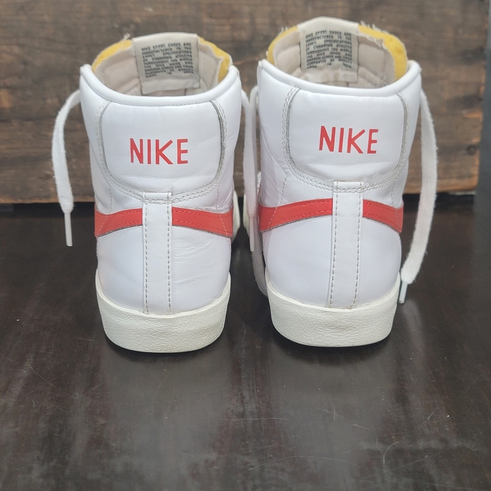Nike Blazer Mid 77 Vintage Wmns 8.5 "Habanero Red" Good Cond Same Day Shipping - Picture 8 of 9